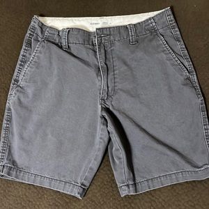 Men’s waist size 31 8” inseam liven in wash old navy shorts